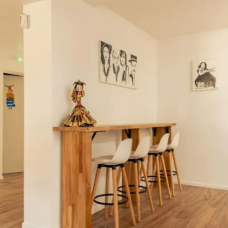 Behappy Lodge&brunch Hostel *